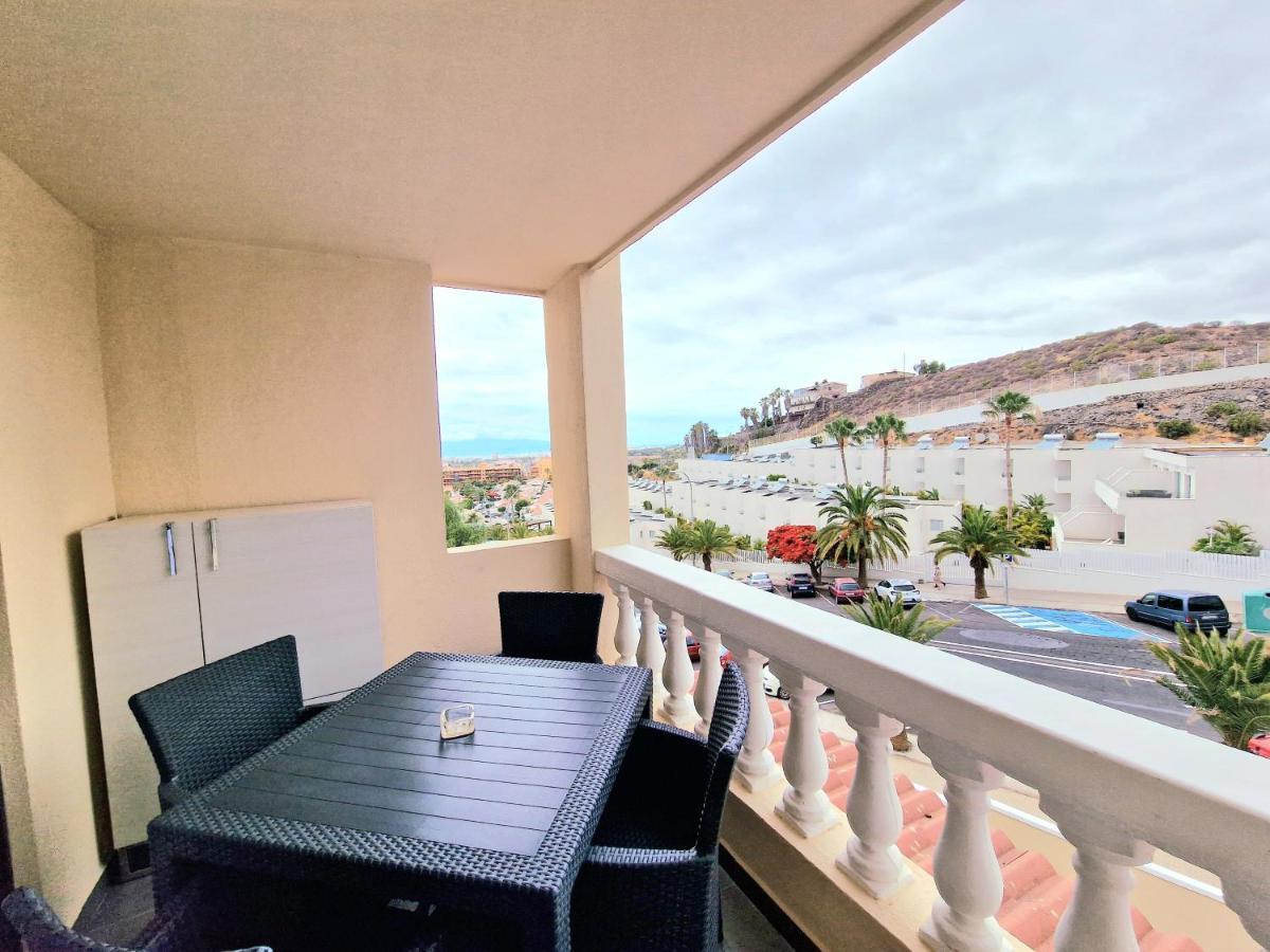 Rhea Calista Apartament Лос Кристианос Екстериор снимка